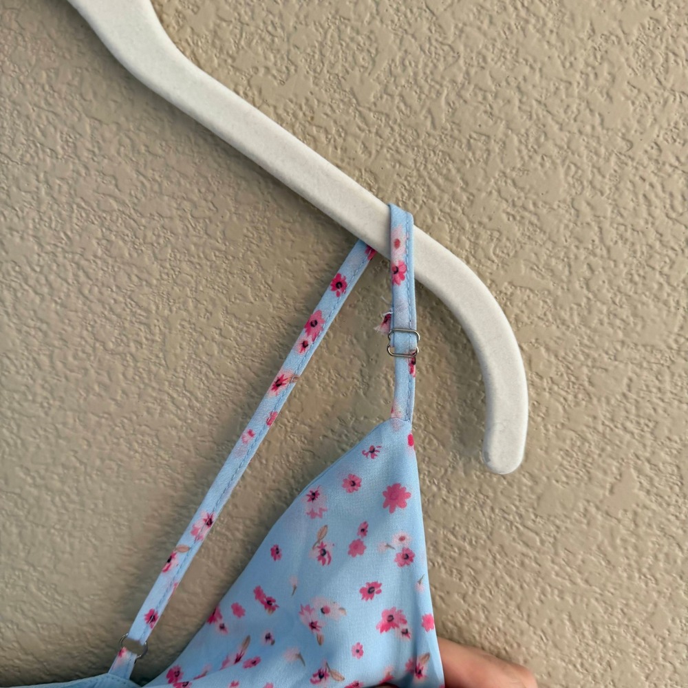 American Threads Light Blue‎ Pink Ditsy Floral V-Neck Skort Romper Small NWT - Picture 11 of 12